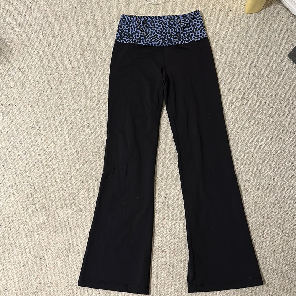 Lululemon yoga pants